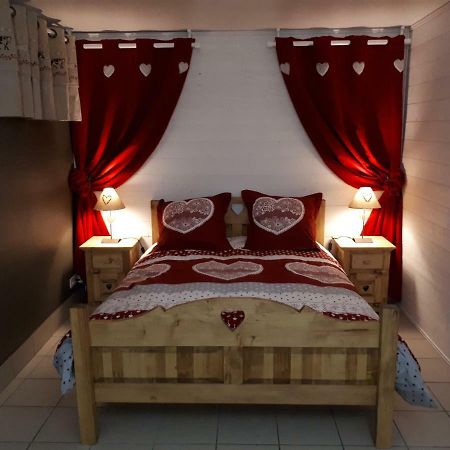 Logis Du Clos Des Chevaliers De Malte Διαμέρισμα Aiguebelle Εξωτερικό φωτογραφία