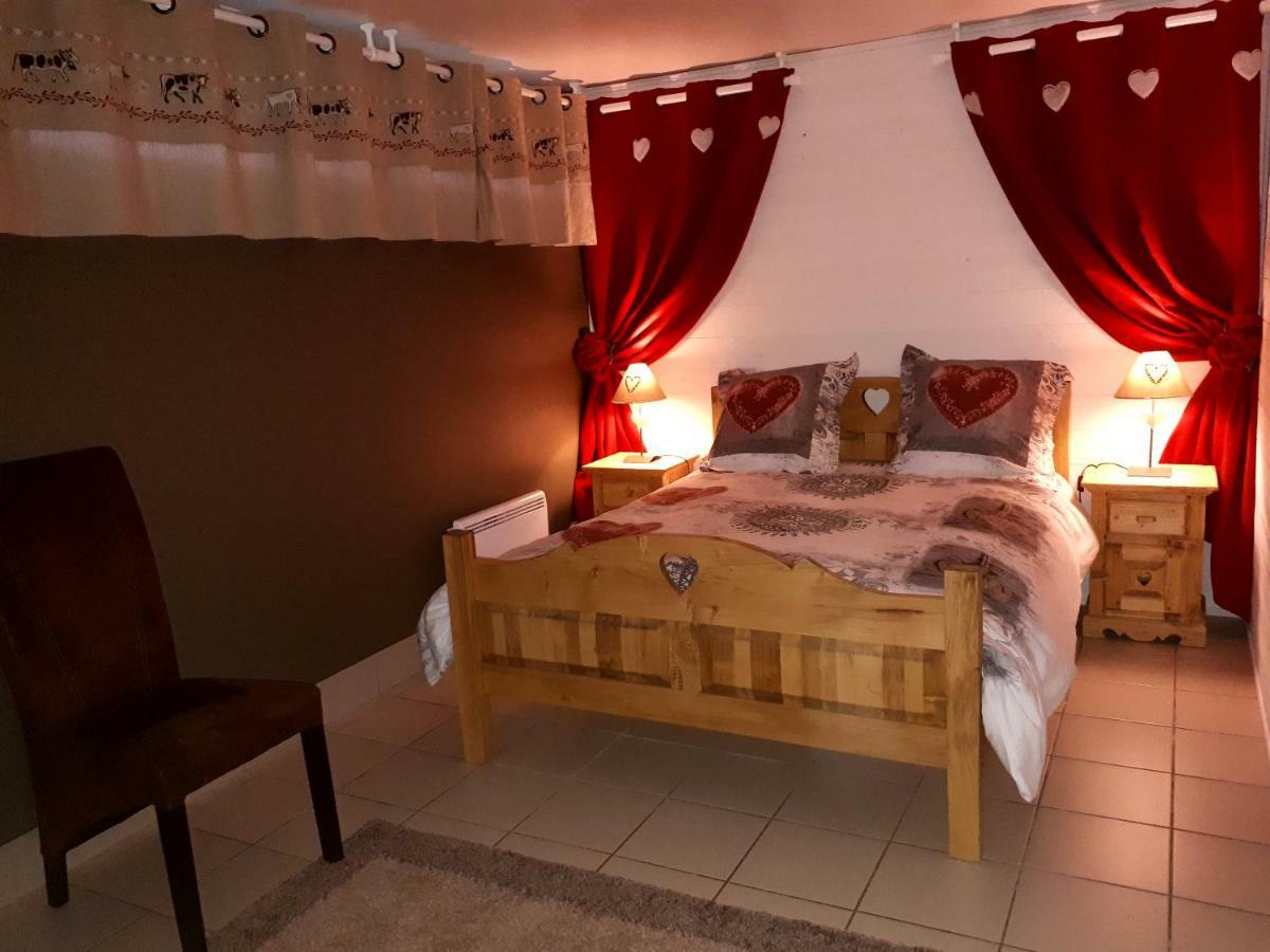 Logis Du Clos Des Chevaliers De Malte Διαμέρισμα Aiguebelle Εξωτερικό φωτογραφία